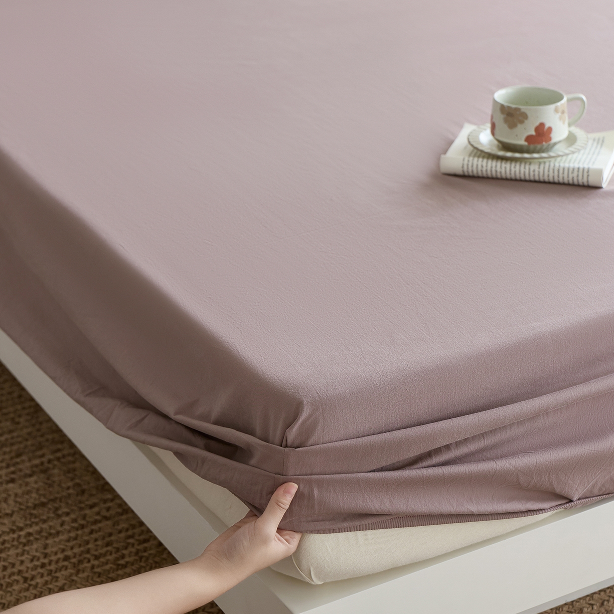 91家纺网 家纺一手货源 找家纺 轩和家居 2025新款全棉高支旧感砂洗长绒棉单床笠 豆沙色