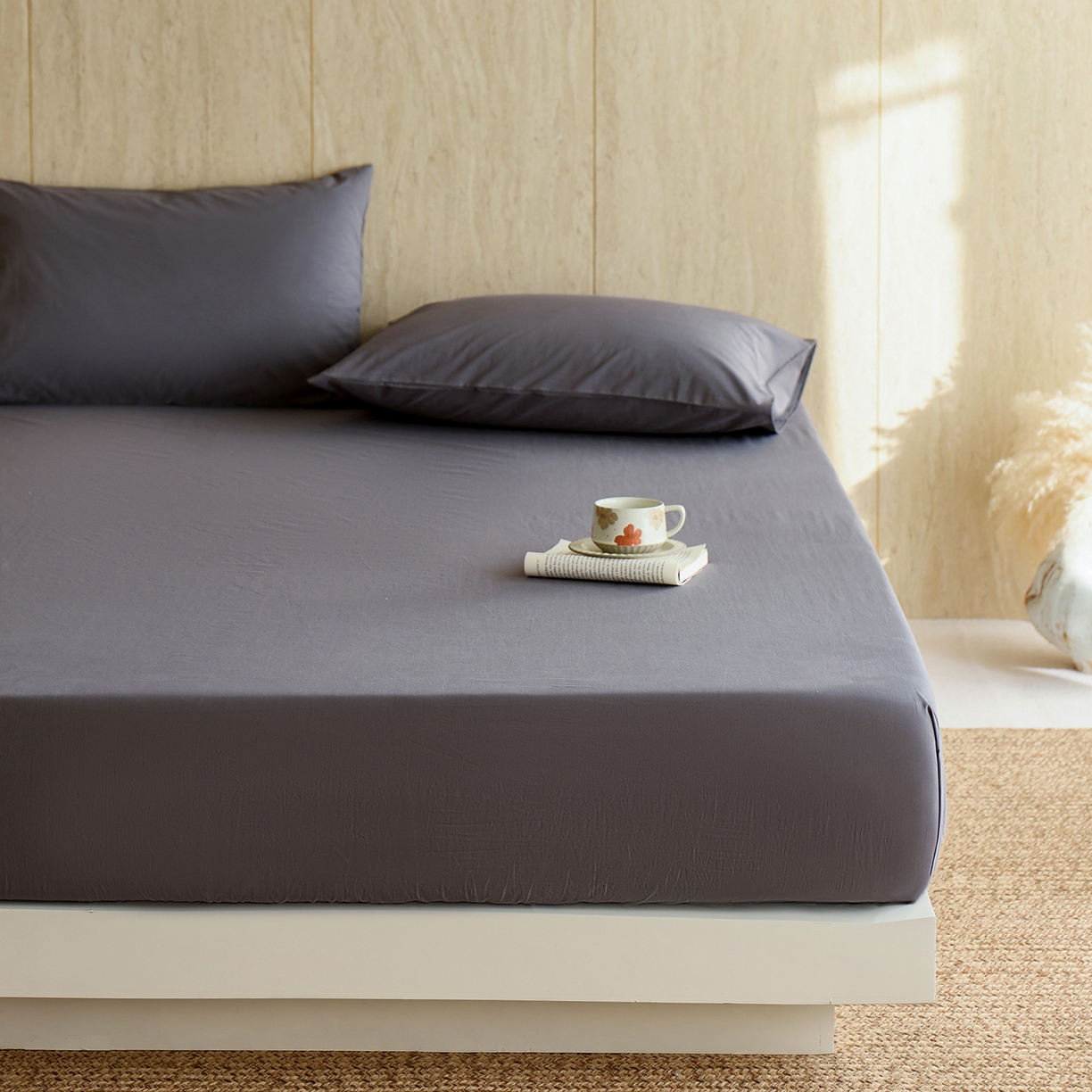 91家纺网 家纺一手货源 找家纺 轩和家居 2025新款全棉高支旧感砂洗长绒棉单床笠 墨染灰