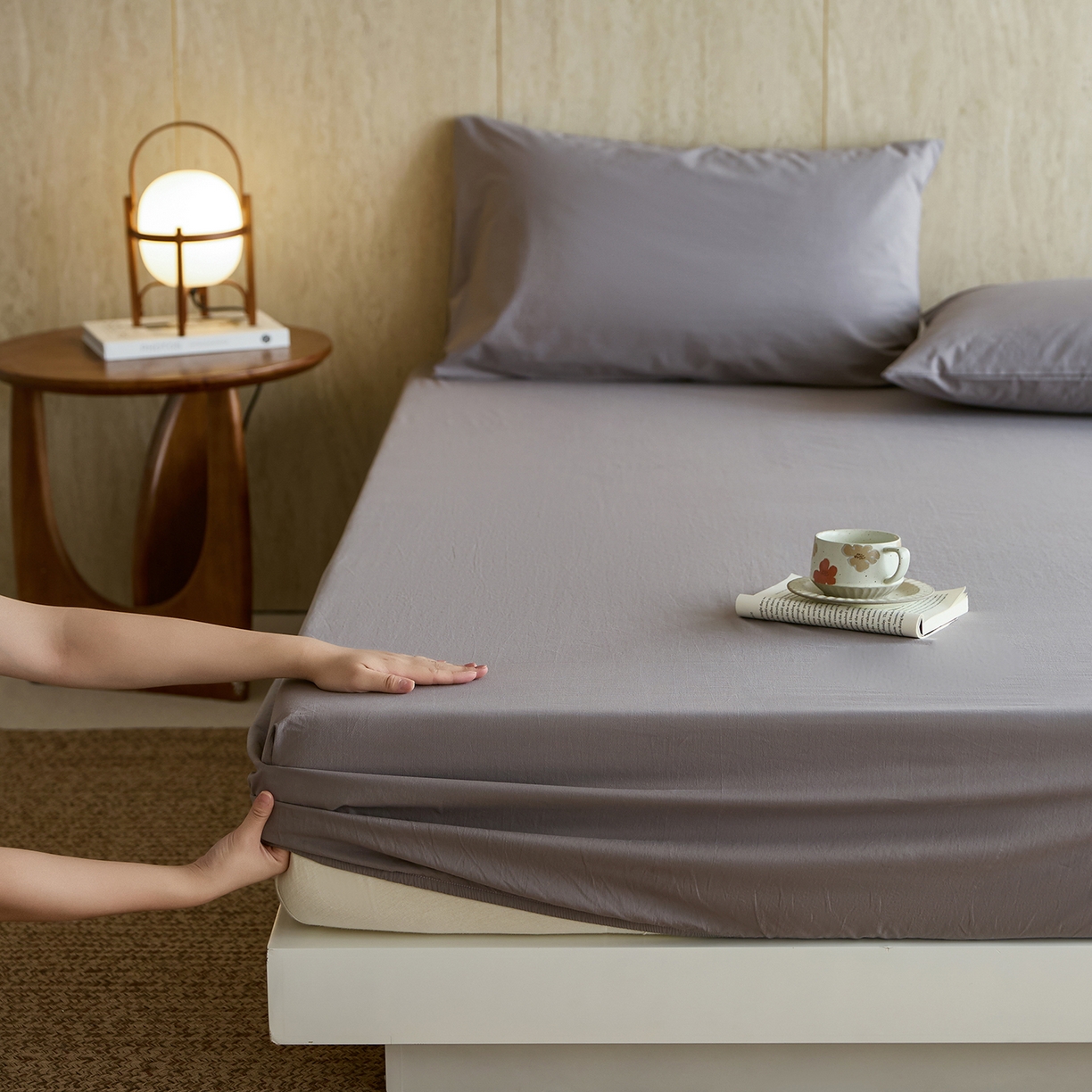 91家纺网 家纺一手货源 找家纺 轩和家居 2025新款全棉高支旧感砂洗长绒棉单床笠 暮烟灰