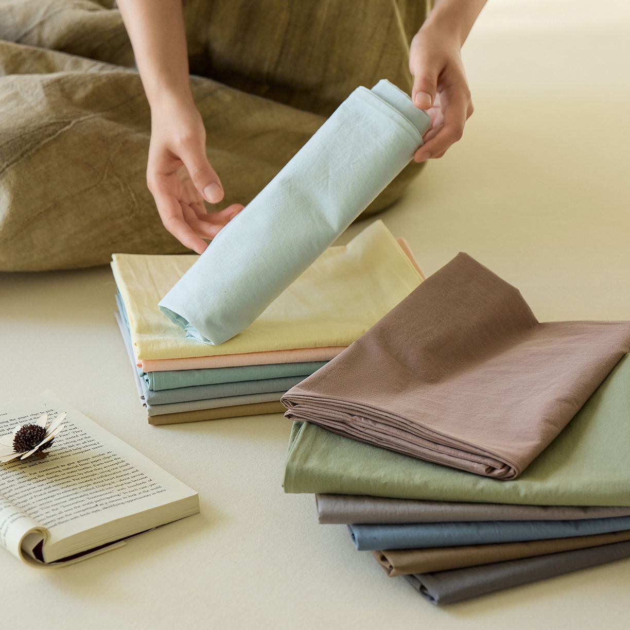 91家纺网 家纺一手货源 找家纺 轩和家居 2025新款全棉高支旧感砂洗长绒棉单床单 组合