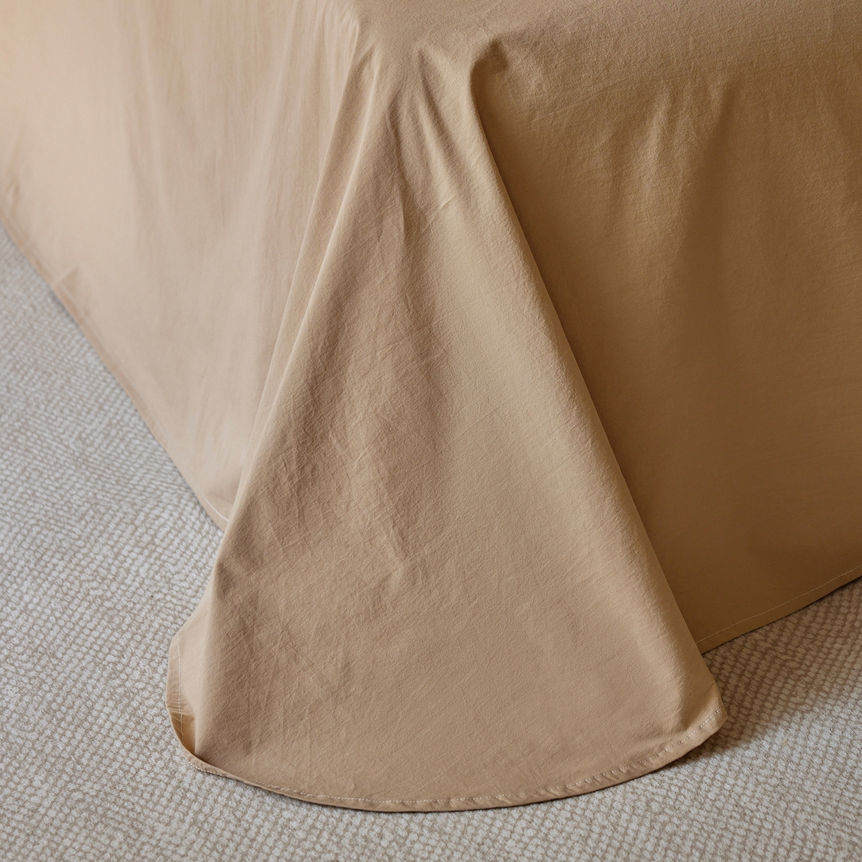 91家纺网 家纺一手货源 找家纺 轩和家居 2025新款全棉高支旧感砂洗长绒棉单床单 秋麦色