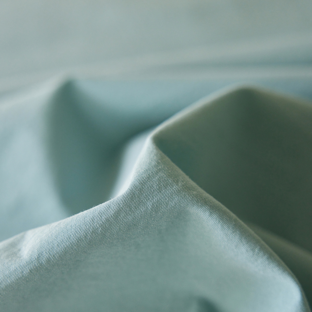 91家纺网 家纺一手货源 找家纺 轩和家居 2025新款全棉高支旧感砂洗长绒棉单床单 松石绿