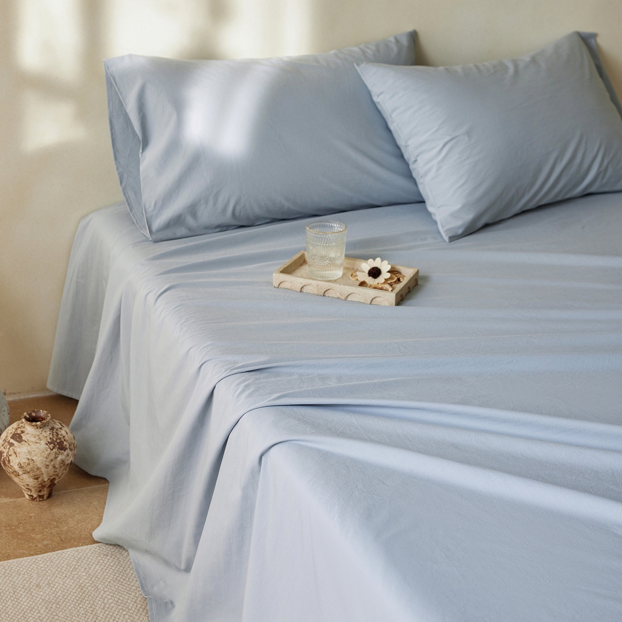 91家纺网 家纺一手货源 找家纺 轩和家居 2025新款全棉高支旧感砂洗长绒棉单床单 雾海蓝