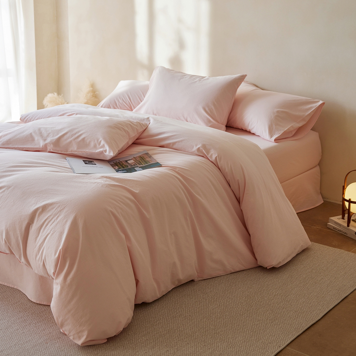 91家纺网 家纺一手货源 找家纺 轩和家居 2025新款全棉高支旧感砂洗长绒棉单被套 薄樱粉