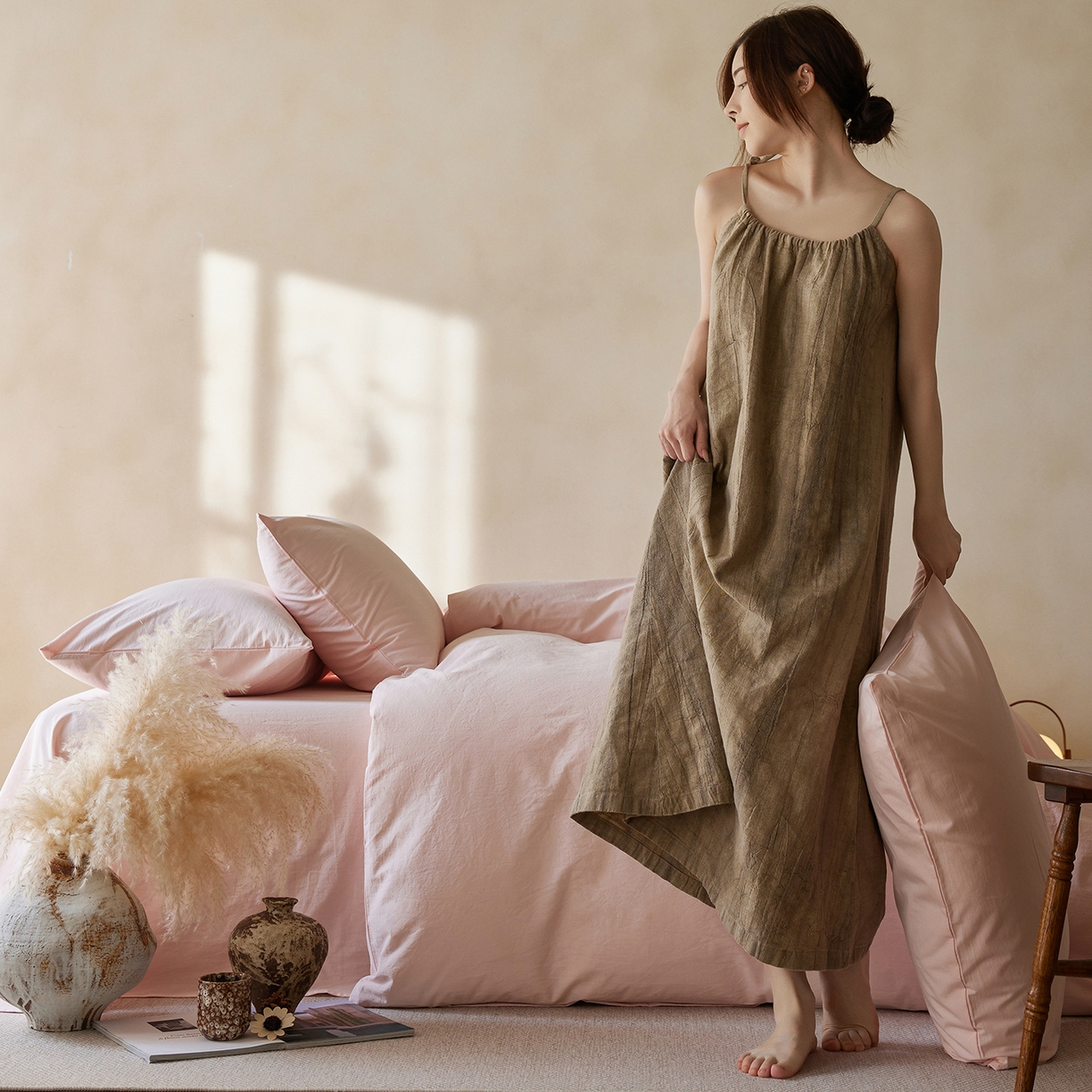 91家纺网 家纺一手货源 找家纺 轩和家居 2025新款全棉高支旧感砂洗长绒棉单被套 薄樱粉