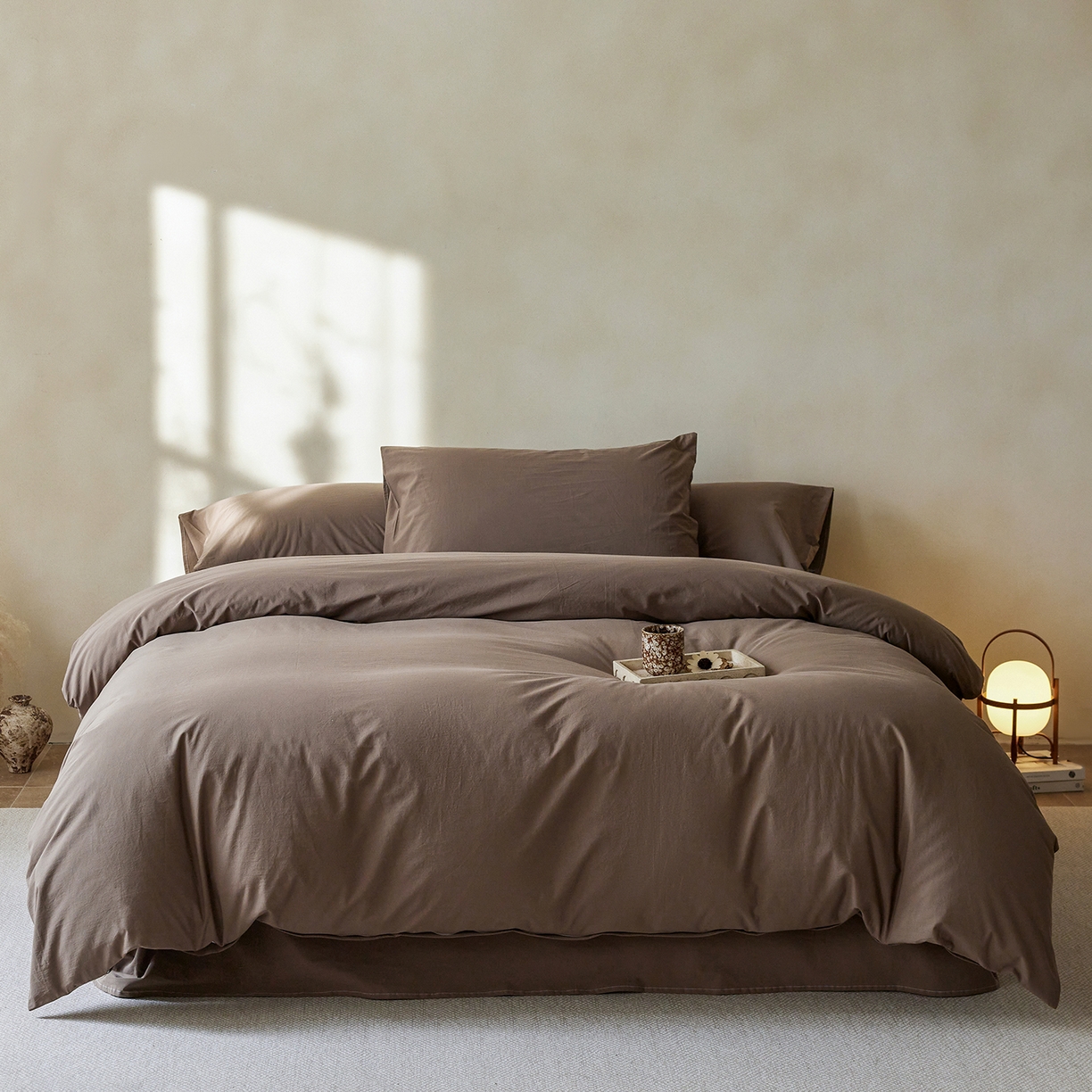 91家纺网 家纺一手货源 找家纺 轩和家居 2025新款全棉高支旧感砂洗长绒棉单被套 落栗棕