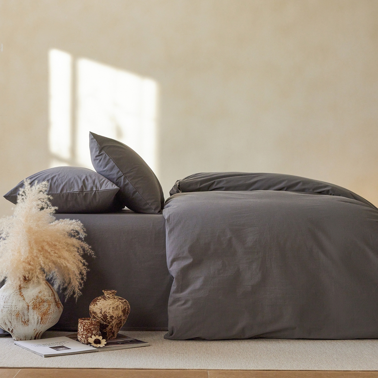 91家纺网 家纺一手货源 找家纺 轩和家居 2025新款全棉高支旧感砂洗长绒棉单被套 墨染灰