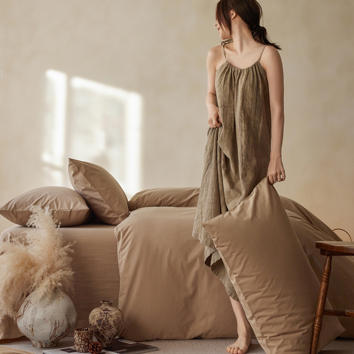 91家纺网 家纺一手货源 找家纺 轩和家居 2025新款全棉高支旧感砂洗长绒棉单被套 秋麦色