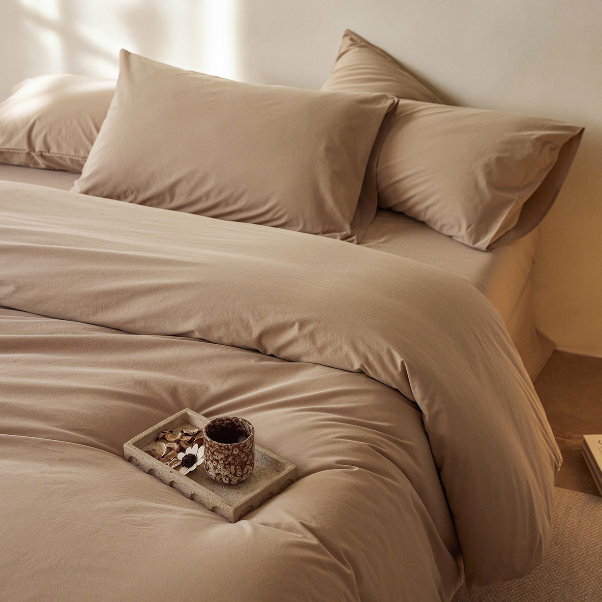 91家纺网 家纺一手货源 找家纺 轩和家居 2025新款全棉高支旧感砂洗长绒棉单被套 秋麦色