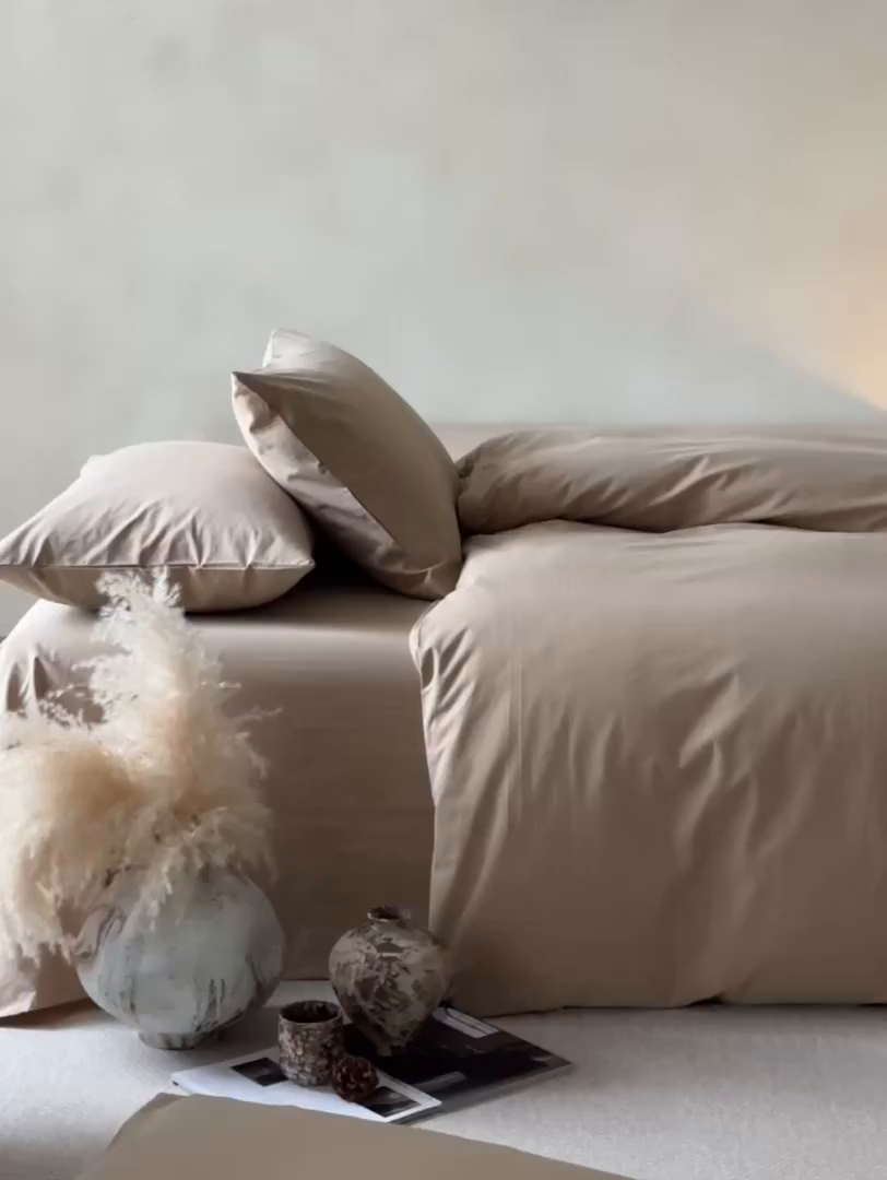 91家纺网 家纺一手货源 找家纺 轩和家居 2025新款全棉高支旧感砂洗长绒棉单被套 秋麦色