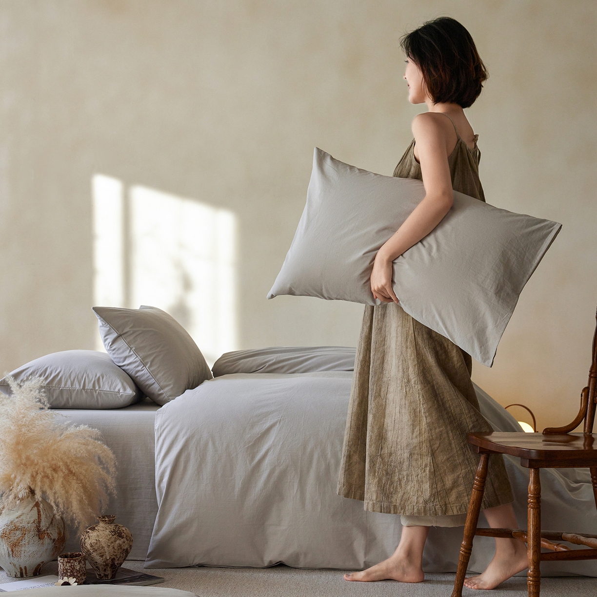 91家纺网 家纺一手货源 找家纺 轩和家居 2025新款全棉高支旧感砂洗长绒棉单被套 细雨灰