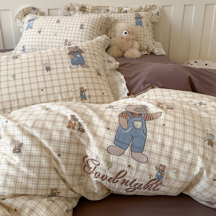 91家纺网 家纺一手货源 找家纺 （总）咏绒家纺工厂店 2025新款全棉卡通刺绣荷叶边床裙款四件套