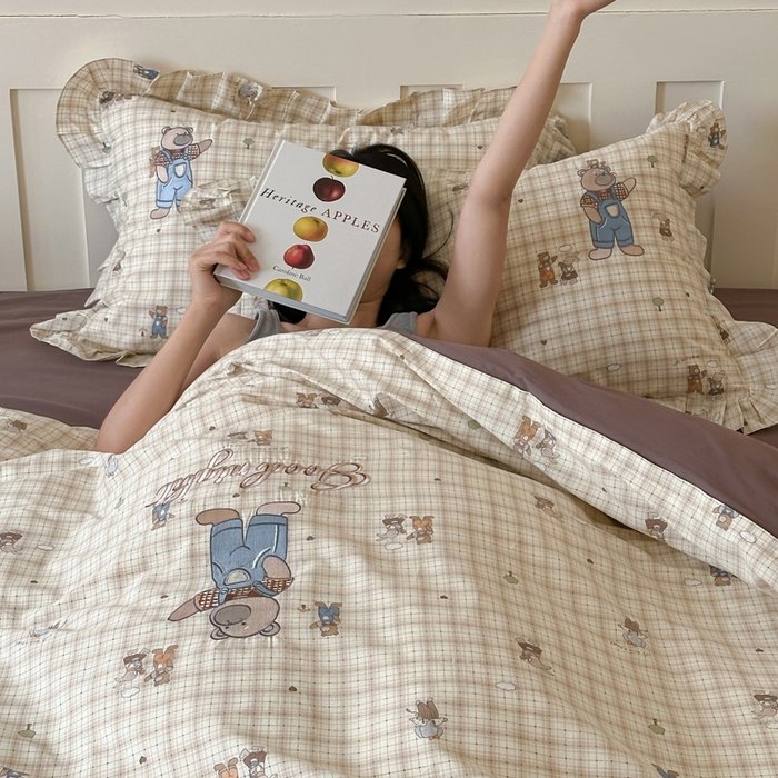 91家纺网 家纺一手货源 找家纺 （总）咏绒家纺工厂店 2025新款全棉卡通刺绣荷叶边床裙款四件套