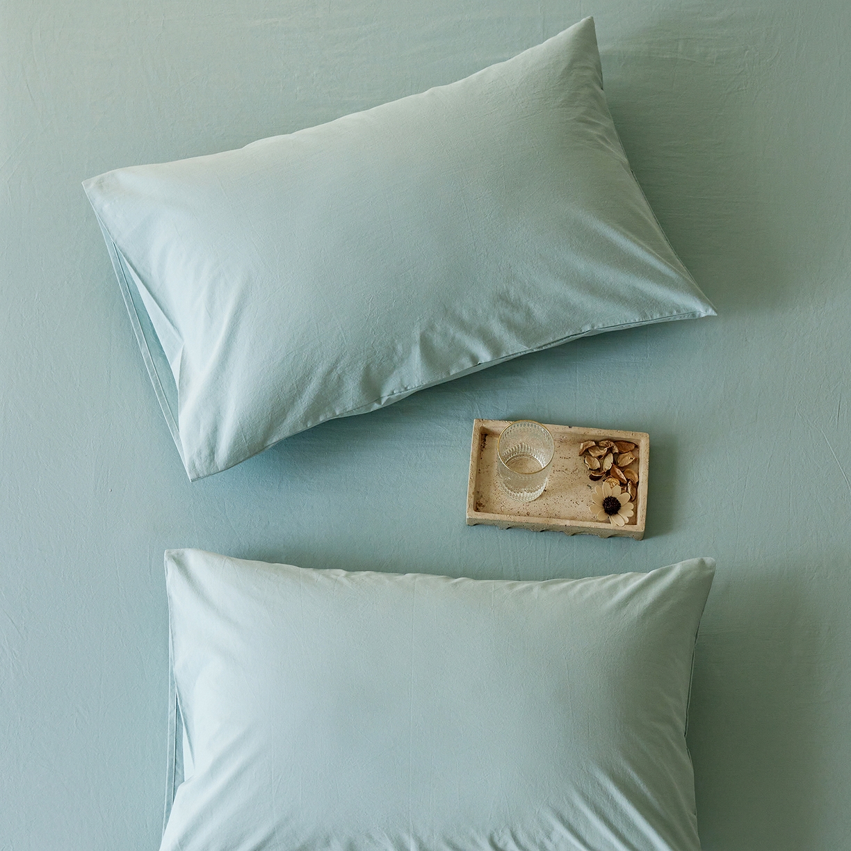 91家纺网 家纺一手货源 找家纺 轩和家居 2025新款全棉高支旧感砂洗长绒棉单枕套 松石绿