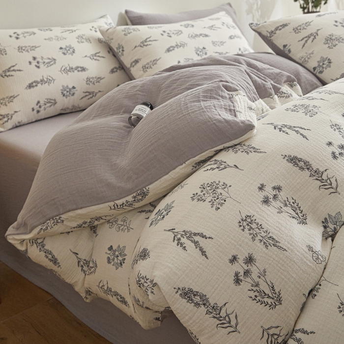 91家纺网 家纺一手货源 找家纺 （总）咏绒家纺工厂店 2025新款全棉双层皱皱纱现代中古风数码四件套