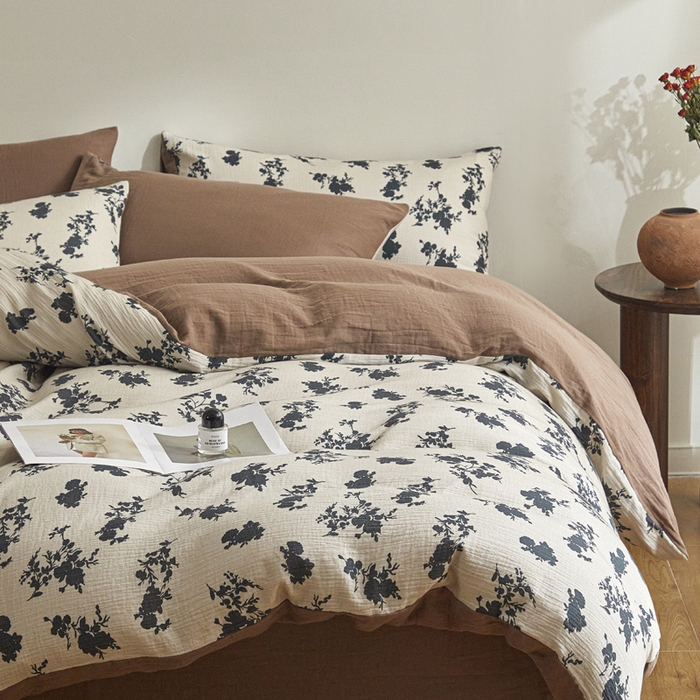 91家纺网 家纺一手货源 找家纺 （总）咏绒家纺工厂店 2025新款全棉双层皱皱纱现代中古风数码四件套