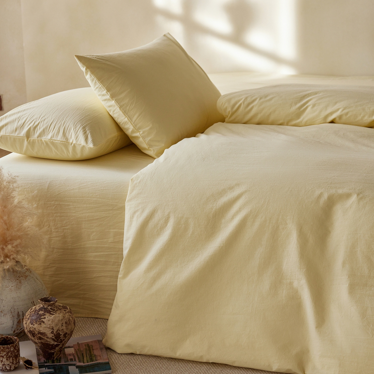 91家纺网 家纺一手货源 找家纺 轩和家居 2025新款全棉高支旧感砂洗长绒棉四件套 淡黄色