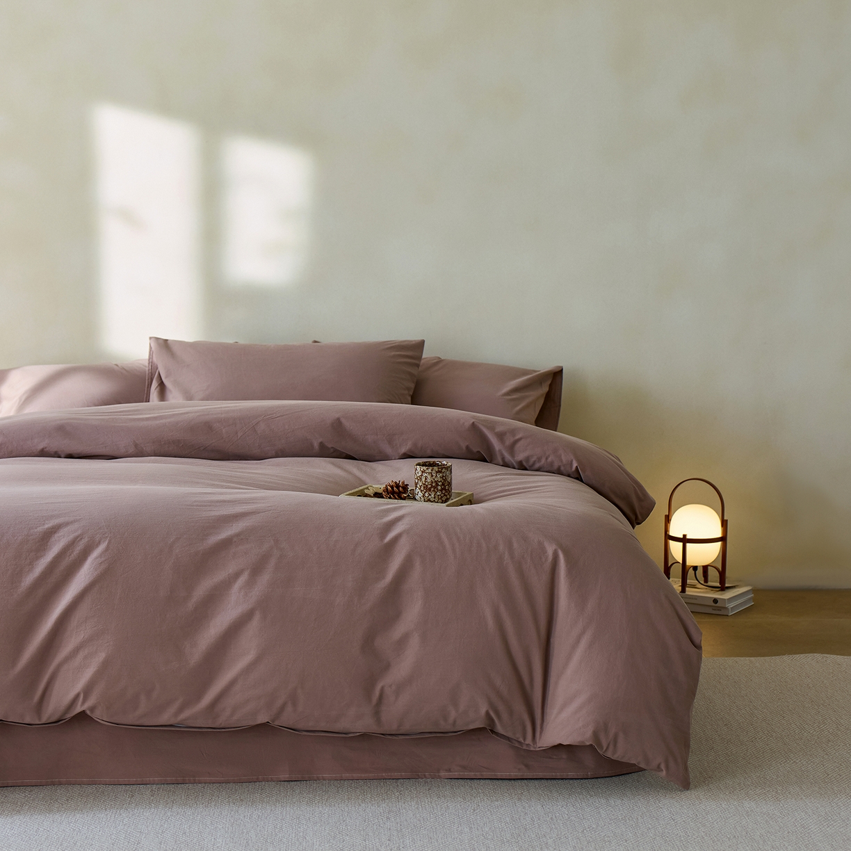 91家纺网 家纺一手货源 找家纺 轩和家居 2025新款全棉高支旧感砂洗长绒棉四件套 豆沙色