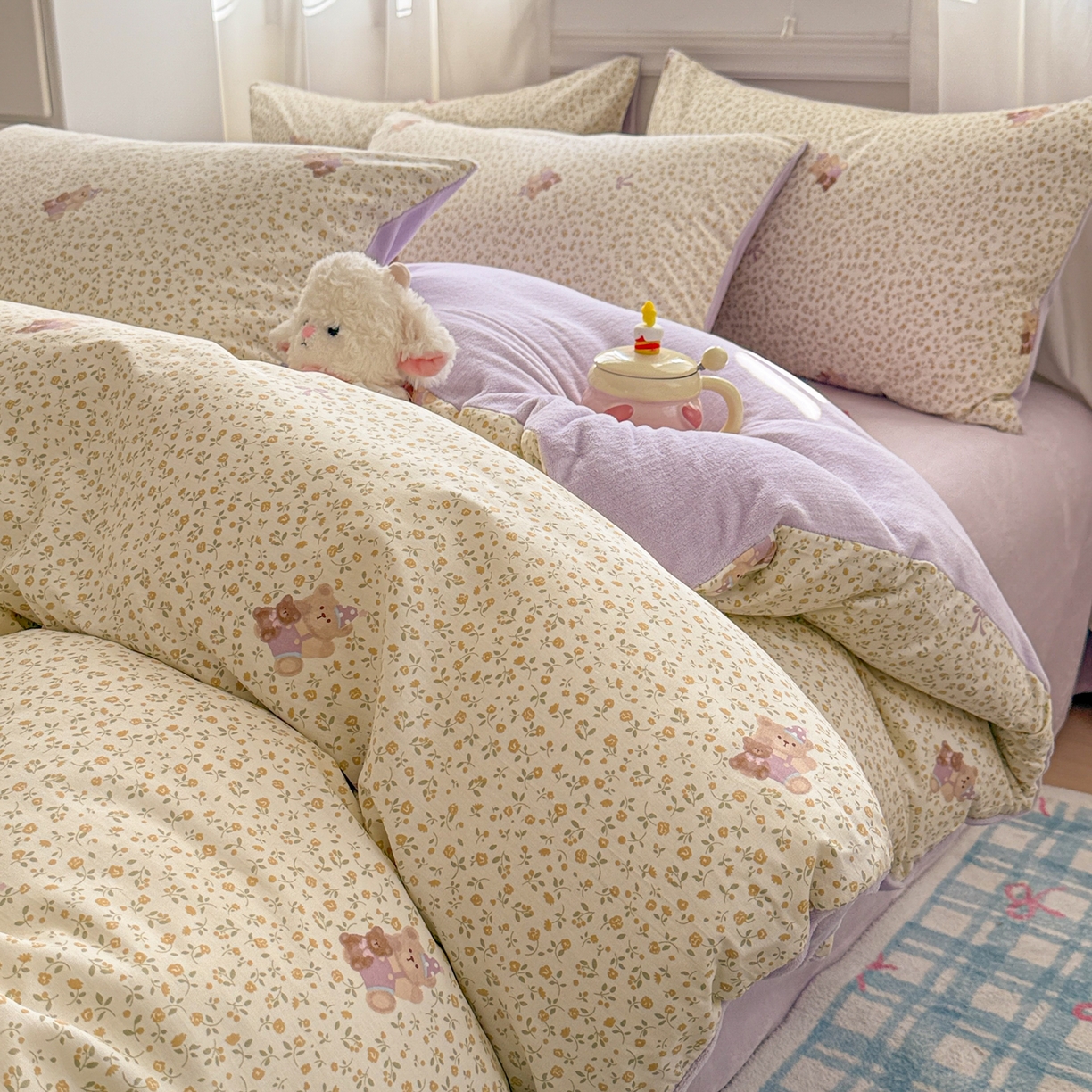 91家纺网 家纺一手货源 找家纺 呗旺鹿 2025新款卡通棉+绒牛奶绒棉绒四件套 闹钟麦田