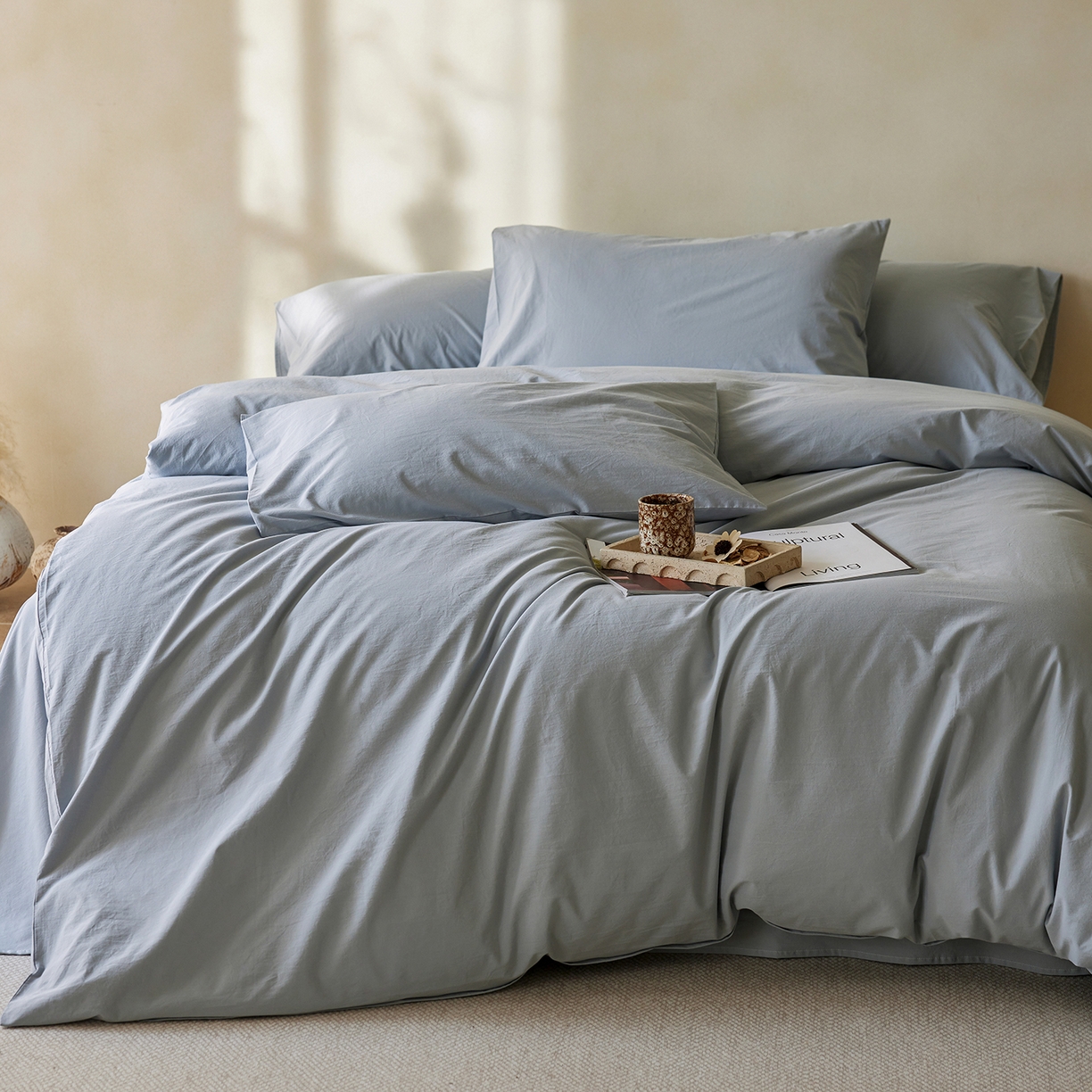 91家纺网 家纺一手货源 找家纺 轩和家居 2025新款全棉高支旧感砂洗长绒棉四件套 雾海蓝