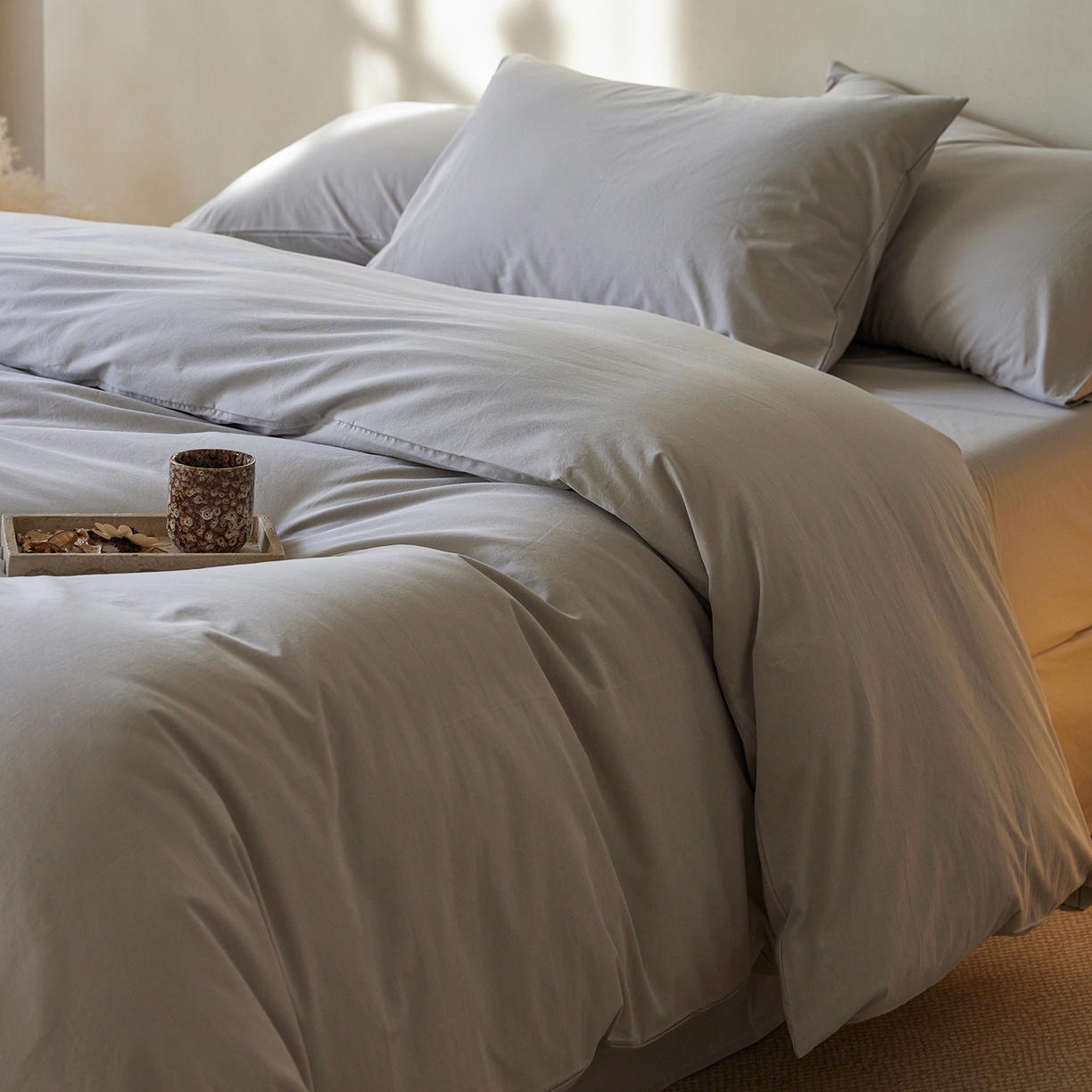 91家纺网 家纺一手货源 找家纺 轩和家居 2025新款全棉高支旧感砂洗长绒棉四件套 细雨灰