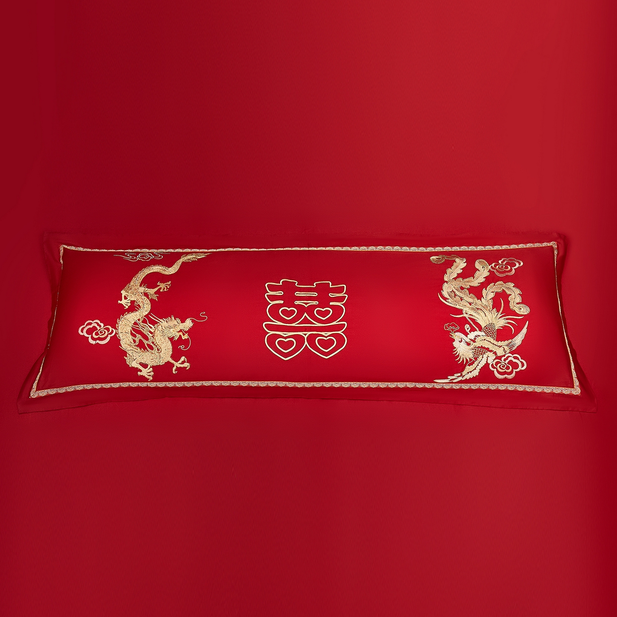 91家纺网 家纺一手货源 找家纺 （总）布乐意 2025新款全棉纯棉双人长枕（不含芯）重工刺绣婚房布置