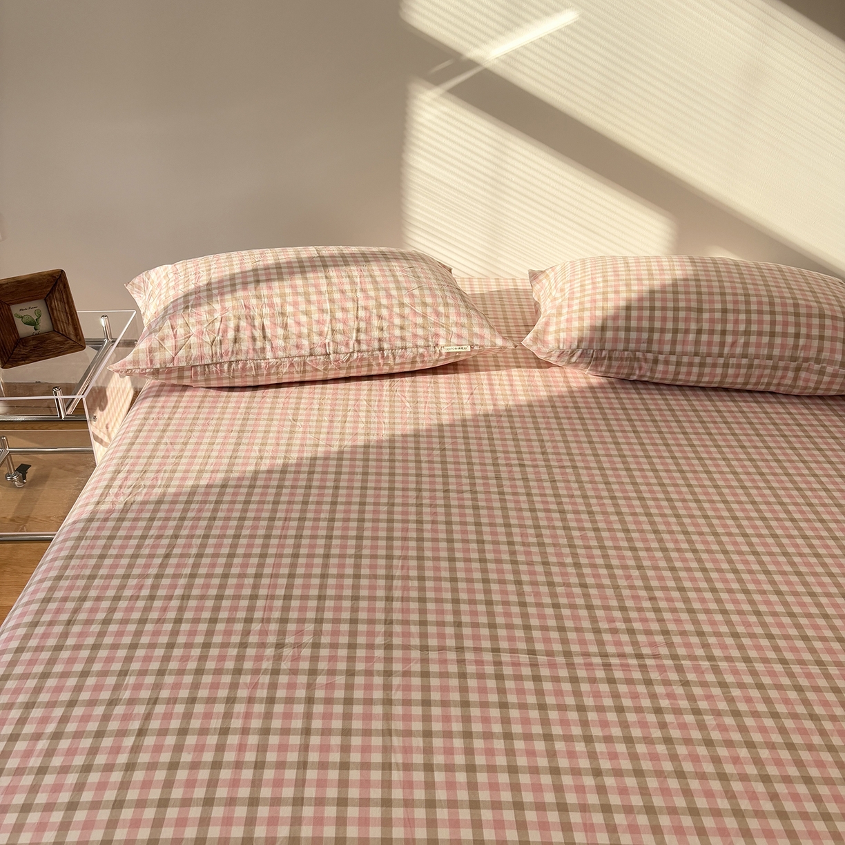 91家纺网 家纺一手货源 找家纺 居眠 2025新款单层色织水洗格子全棉纯棉单床笠床笠单件单品床笠 印月粉