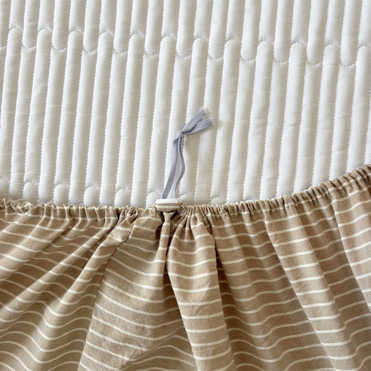 91家纺网 家纺一手货源 找家纺 居眠 2025新款格子全棉纯棉水洗棉棉花单床笠床笠单件单品床笠 夹棉款-米细条