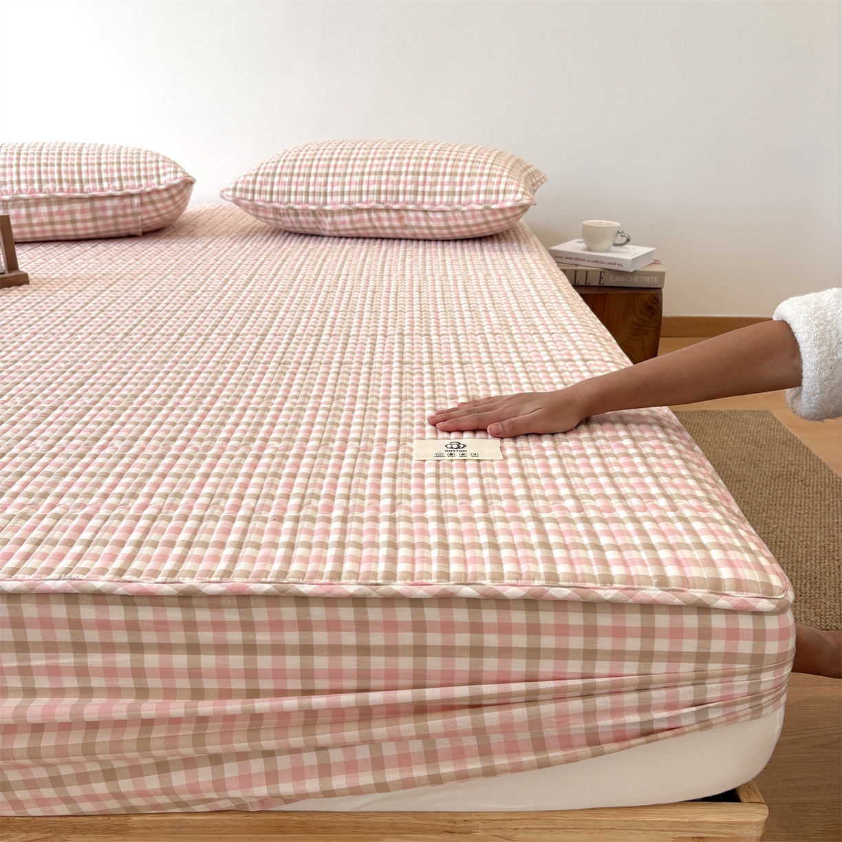 91家纺网 家纺一手货源 找家纺 居眠 2025新款格子全棉纯棉水洗棉棉花单床笠床笠单件单品床笠 夹棉款-印月粉