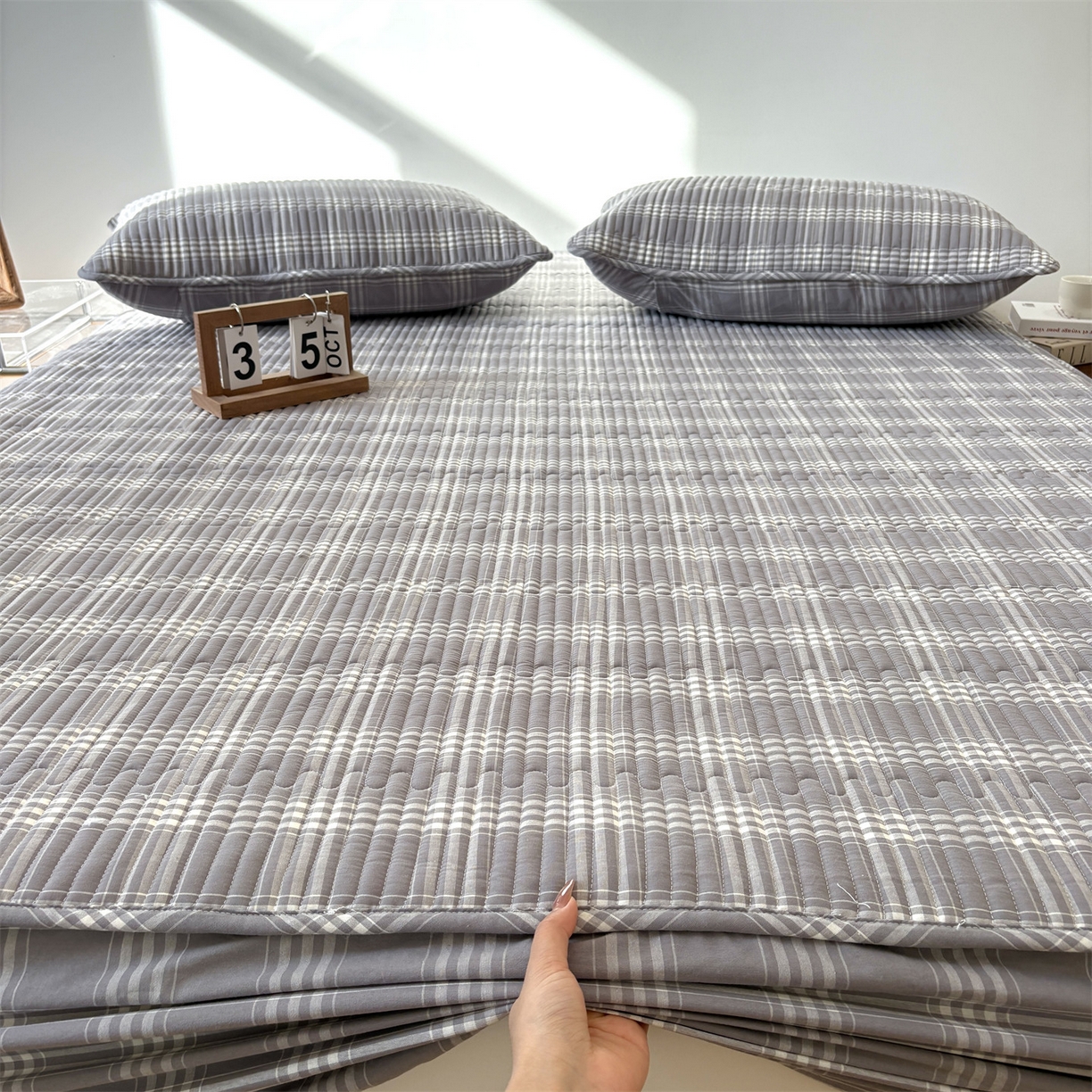 91家纺网 家纺一手货源 找家纺 居眠 2025新款格子全棉纯棉水洗棉棉花单床笠床笠单件单品床笠 夹棉款-马丁灰
