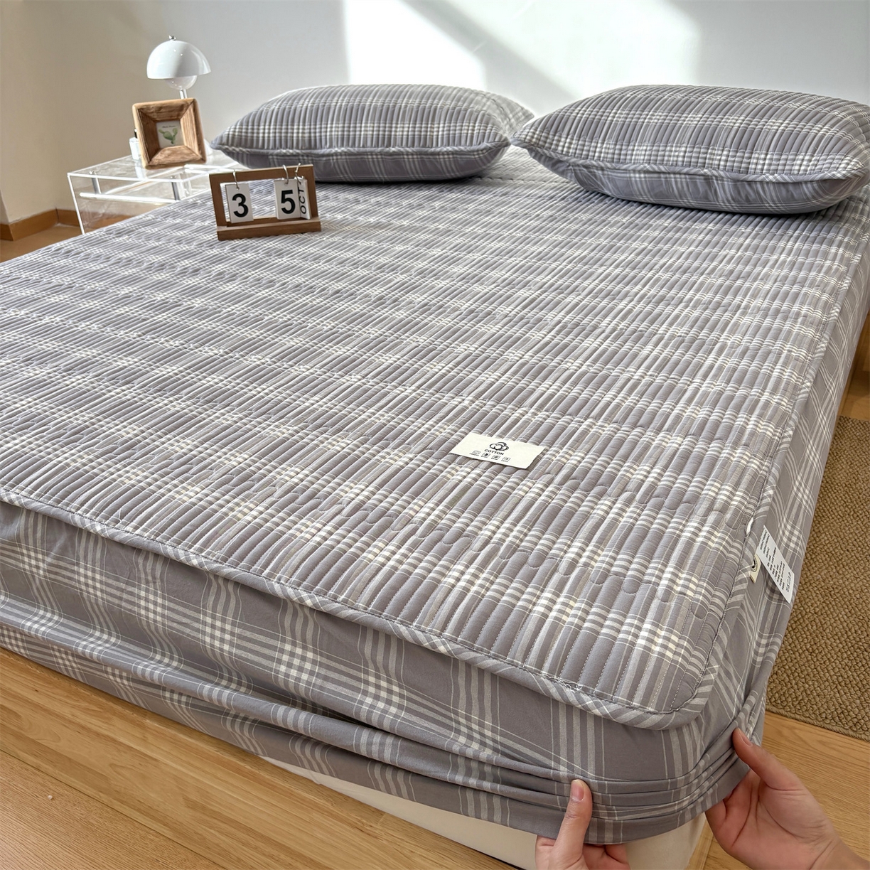 91家纺网 家纺一手货源 找家纺 居眠 2025新款格子全棉纯棉水洗棉棉花单床笠床笠单件单品床笠 夹棉款-马丁灰