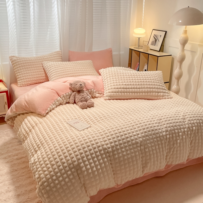 91家纺网 家纺一手货源 找家纺 （总）女子家纺 2025新款兔兔绒加厚华夫格绒牛奶绒保暖四件套