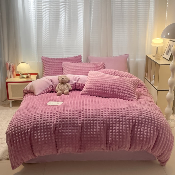 91家纺网 家纺一手货源 找家纺 （总）女子家纺 2025新款兔兔绒加厚华夫格绒牛奶绒保暖四件套