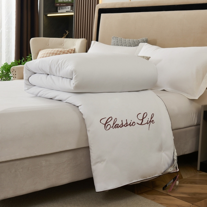 91家纺网 家纺一手货源 找家纺 （总）畅畅家纺 2025新款洛卡棉手工订花羽丝棉封口冬被被子被芯