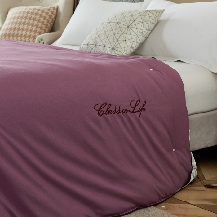 91家纺网 家纺一手货源 找家纺 畅畅家纺 2025新款洛卡棉手工订花羽丝棉封口冬被被子被芯 紫色