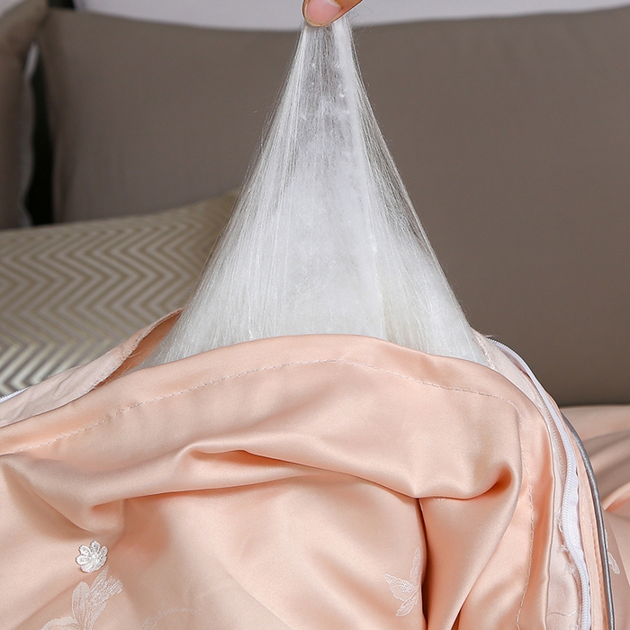 91家纺网 家纺一手货源 找家纺 （总）畅畅家纺 2025新款微商热款蝴蝶丝棉被加厚全棉纯棉莫代尔提花手工订花被子被芯