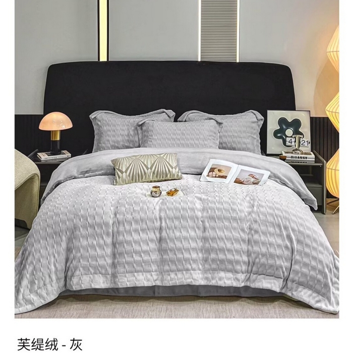 91家纺网 家纺一手货源 找家纺 （总）畅畅家纺 2025秋冬新款高克重260克9斤半轻奢宽边芙缇绒牛奶绒四件套