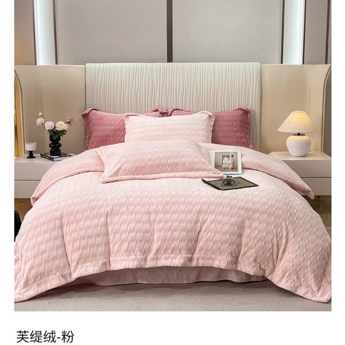 91家纺网 家纺一手货源 找家纺 （总）畅畅家纺 2025秋冬新款高克重260克9斤半轻奢宽边芙缇绒牛奶绒四件套