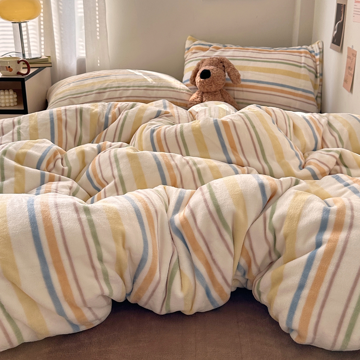 91家纺网 家纺一手货源 找家纺 艾咪-Amy ntmy 2025新款治愈系条纹牛奶绒四件套 青柠焦糖