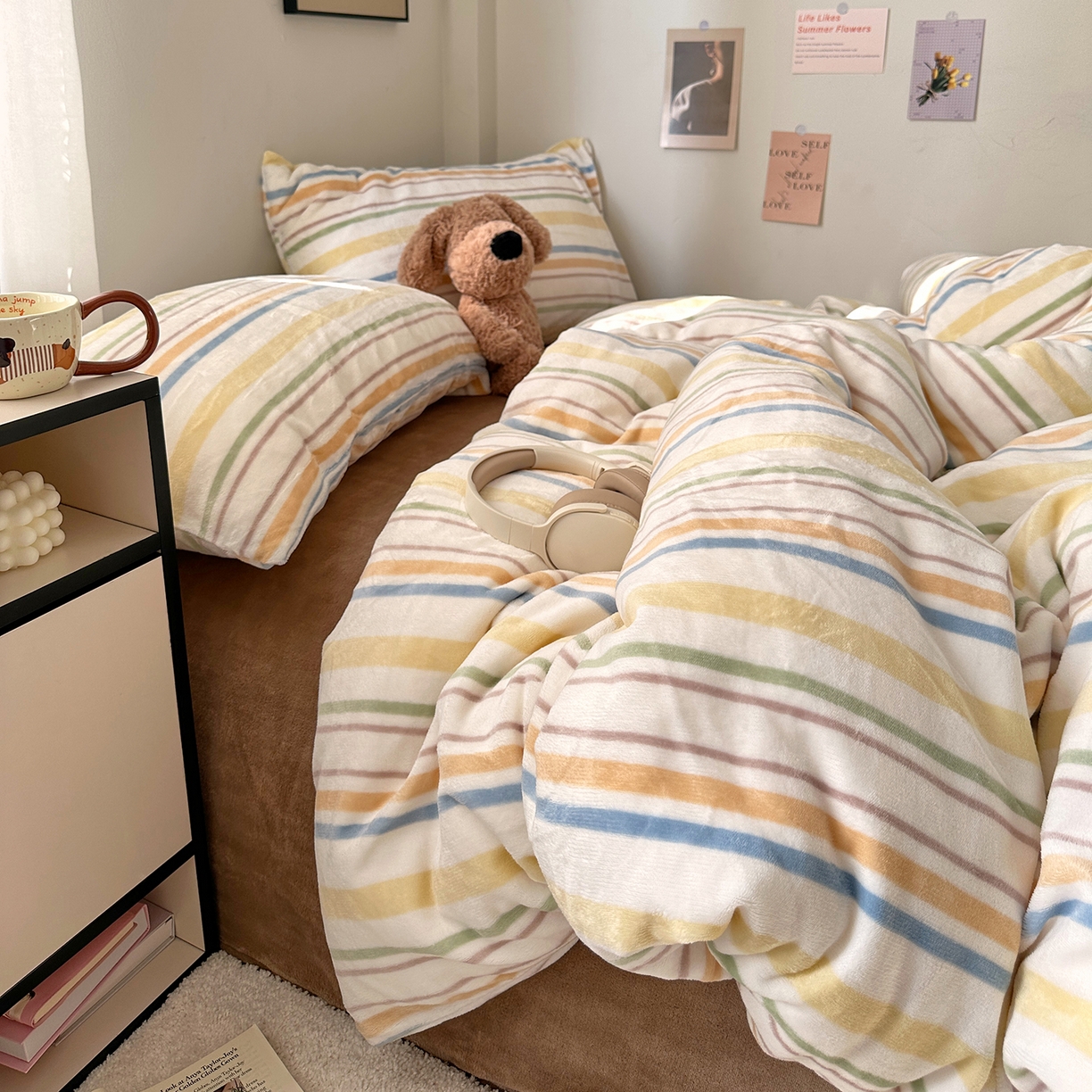 91家纺网 家纺一手货源 找家纺 艾咪-Amy ntmy 2025新款治愈系条纹牛奶绒四件套 青柠焦糖