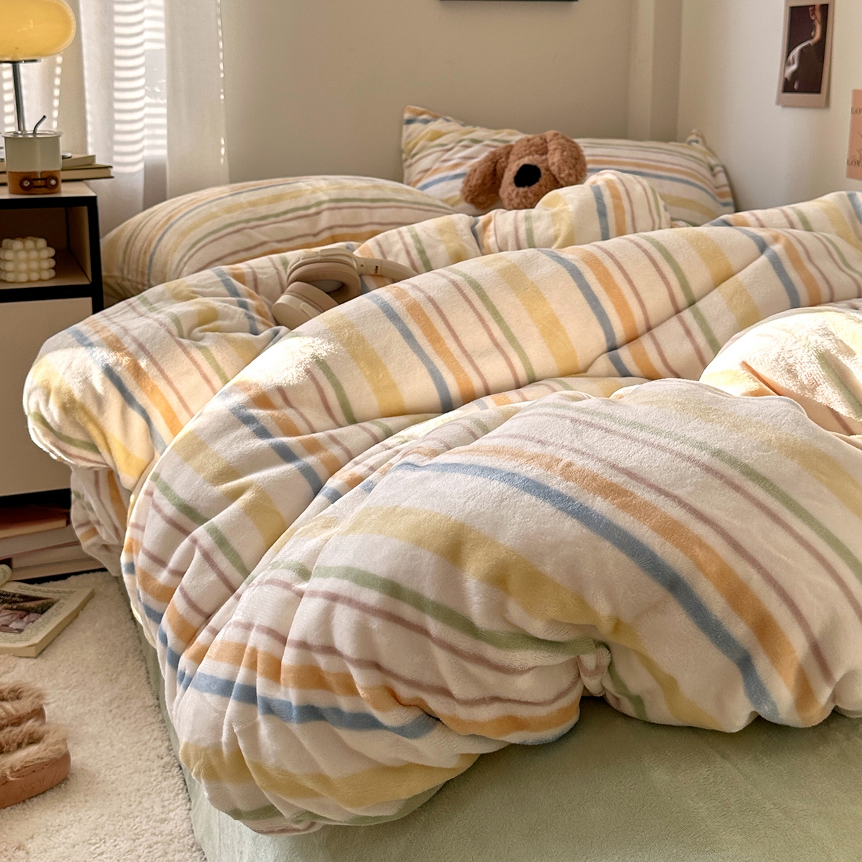 91家纺网 家纺一手货源 找家纺 艾咪-Amy ntmy 2025新款治愈系条纹牛奶绒四件套 青柠奶绿