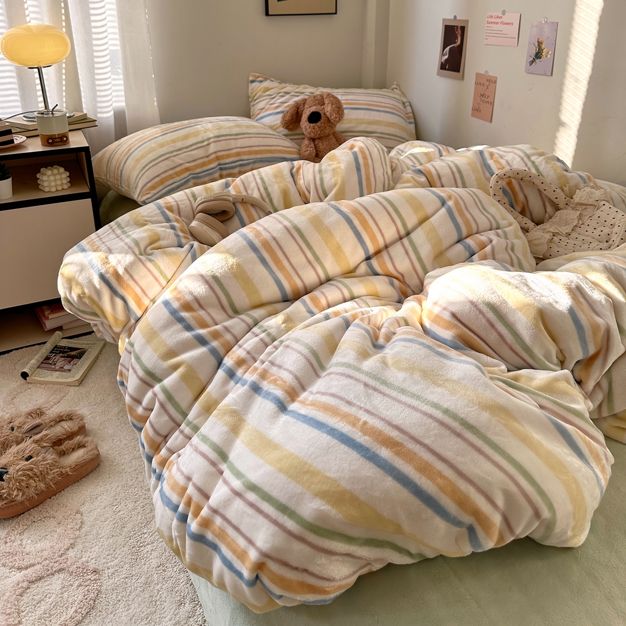 91家纺网 家纺一手货源 找家纺 艾咪-Amy ntmy 2025新款治愈系条纹牛奶绒四件套 青柠奶绿