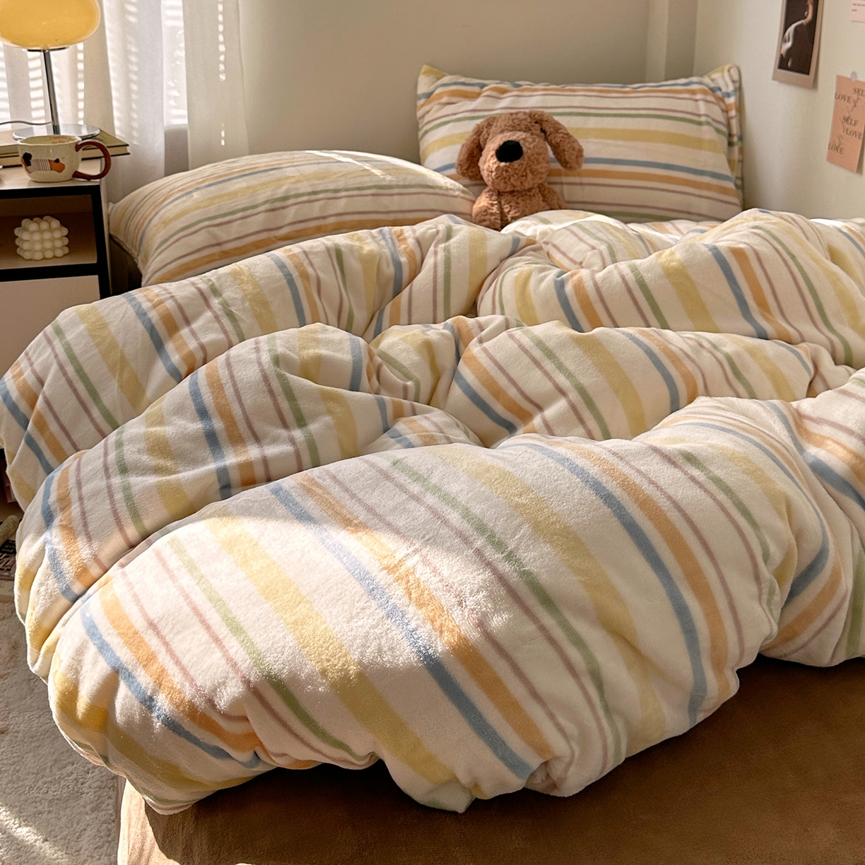 91家纺网 家纺一手货源 找家纺 艾咪-Amy ntmy 2025新款治愈系条纹牛奶绒四件套 青柠焦糖