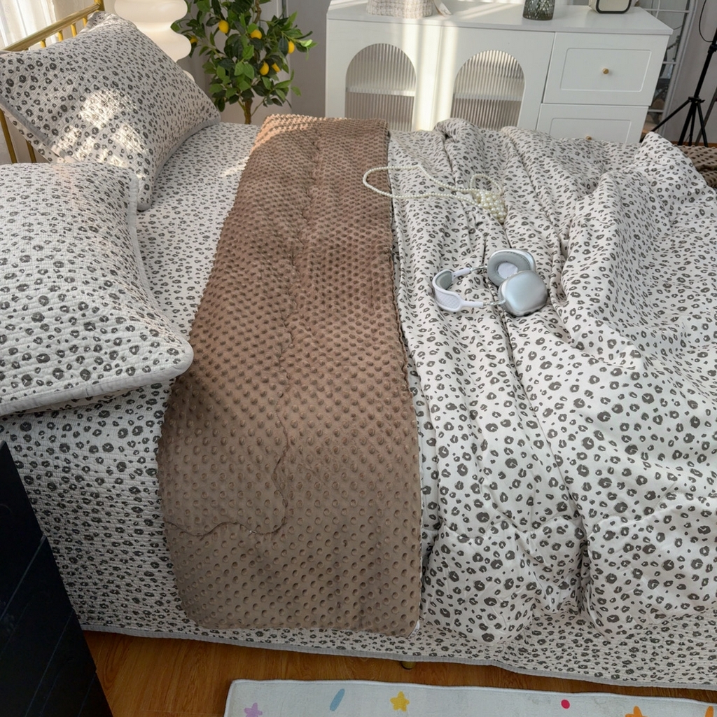 91家纺网 家纺一手货源 找家纺 （总）暖居 2026新款一面纯棉一面绒床盖+同款纯棉豆豆被跑量