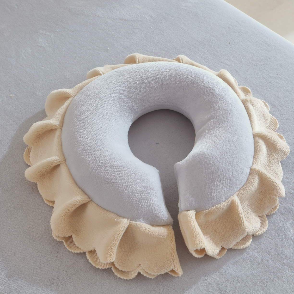 91家纺网 家纺一手货源 找家纺 千姿坊美容床罩 2025新款秋冬加厚保暖牛奶绒美容床罩四件套美容院养生馆专用 淘气熊猫-灰色