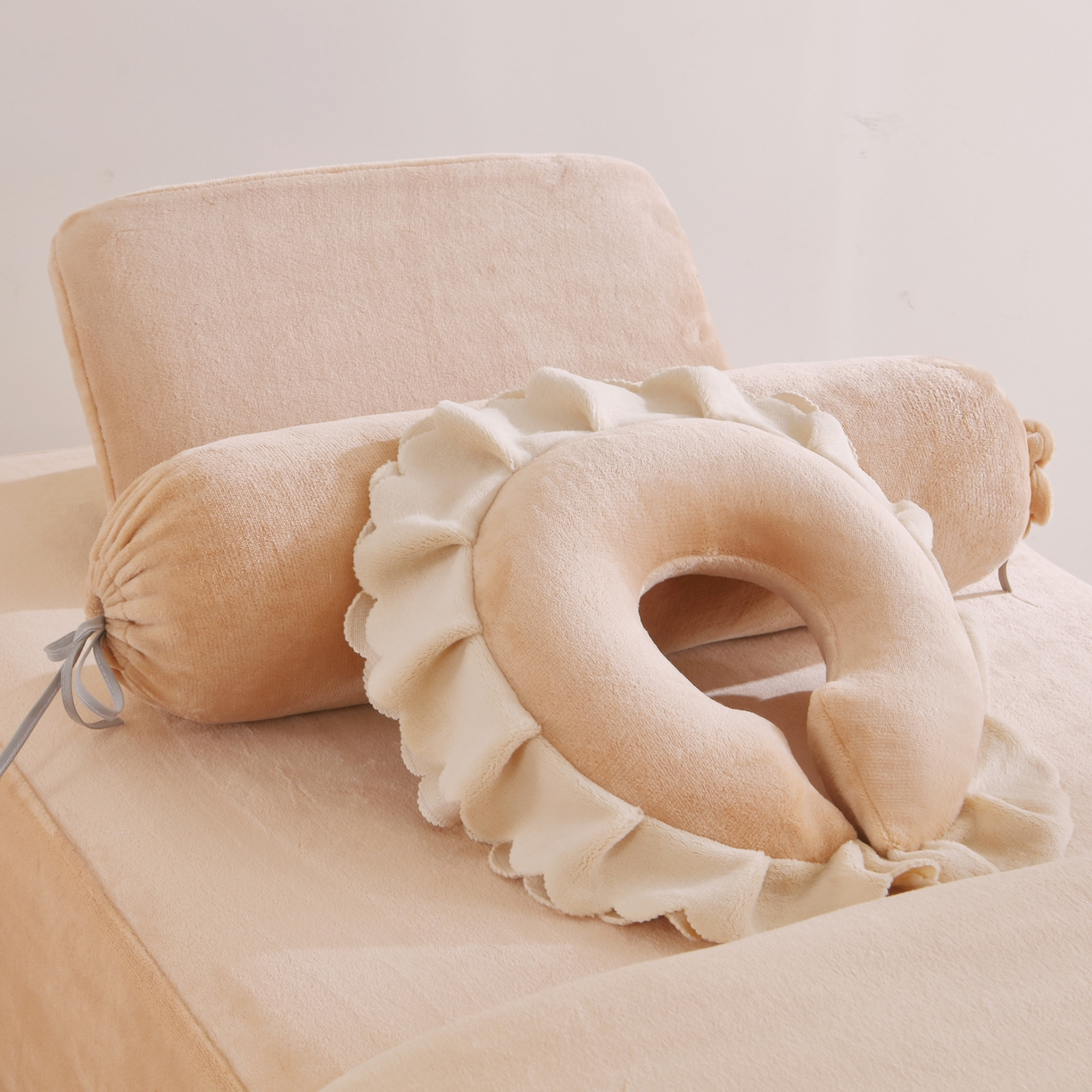 91家纺网 家纺一手货源 找家纺 千姿坊美容床罩 2025新款秋冬加厚保暖牛奶绒美容床罩四件套美容院养生馆专用 淘气熊猫-卡其