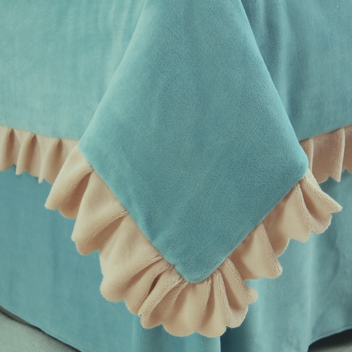 91家纺网 家纺一手货源 找家纺 千姿坊美容床罩 2025新款秋冬加厚保暖牛奶绒美容床罩四件套美容院养生馆专用 淘气熊猫-浅绿