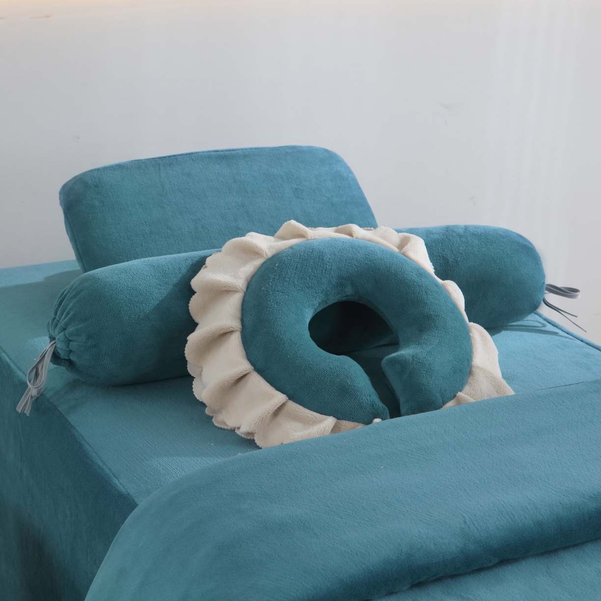 91家纺网 家纺一手货源 找家纺 千姿坊美容床罩 2025新款秋冬加厚保暖牛奶绒美容床罩四件套美容院养生馆专用 淘气熊猫-深蓝