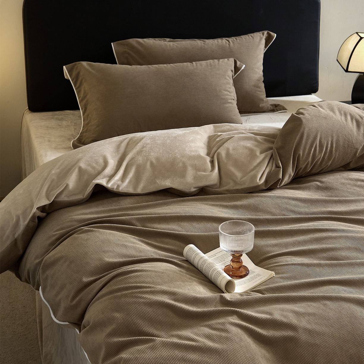 91家纺网 家纺一手货源 找家纺 （总）ONE TWO ONE 1212025新款高支高密长绒棉贡缎精工提花四件套-壹朵甜甜（风格二）（为了各位老板们都有利润空间，平台控价券后不得低于228/318/338元，感谢您的配合与支持！）