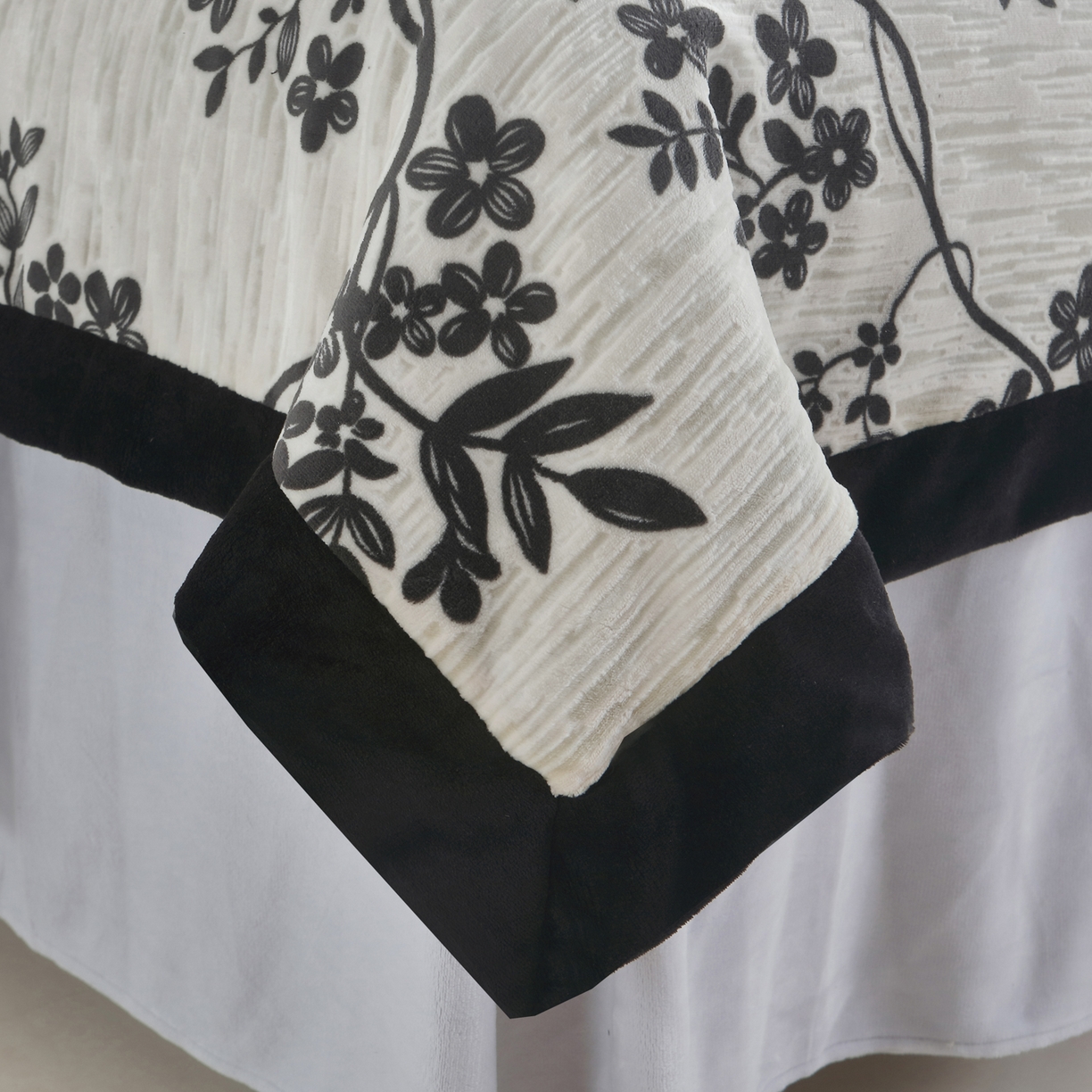 91家纺网 家纺一手货源 找家纺 千姿坊美容床罩 2025新款秋冬加厚保暖牛奶绒美容床罩四件套美容院养生馆专用 叶语悠然-灰色